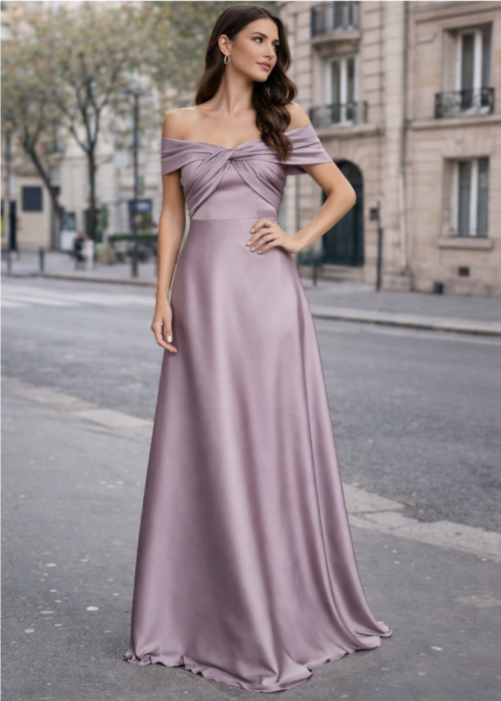 Robe de soirée longue fluide en satin