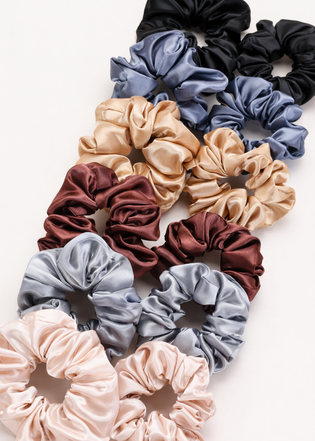 Lot de 12 chouchous en satin