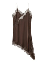 Robe asymétrique en satin