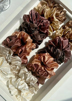 Lot de 12 chouchous en satin