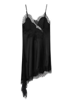 Robe asymétrique en satin